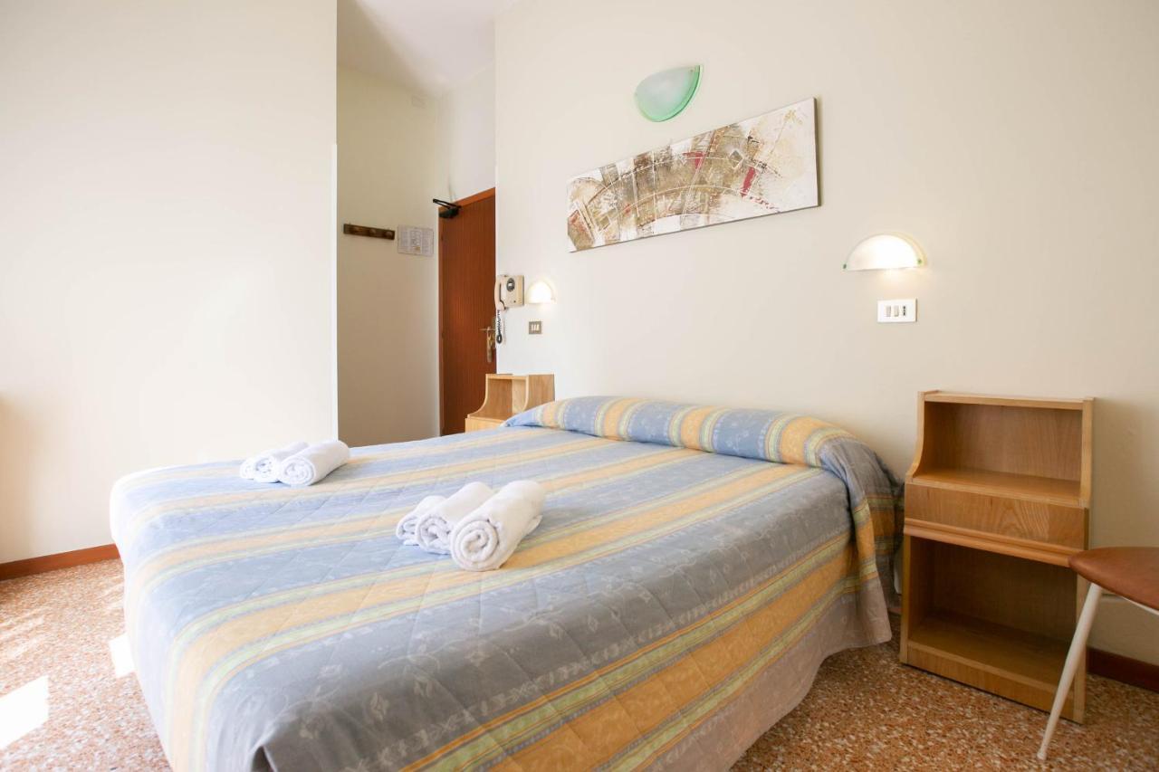 Hotel Ischia Rimini Eksteriør bilde