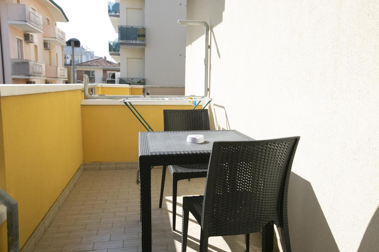 Hotel Ischia Rimini Eksteriør bilde