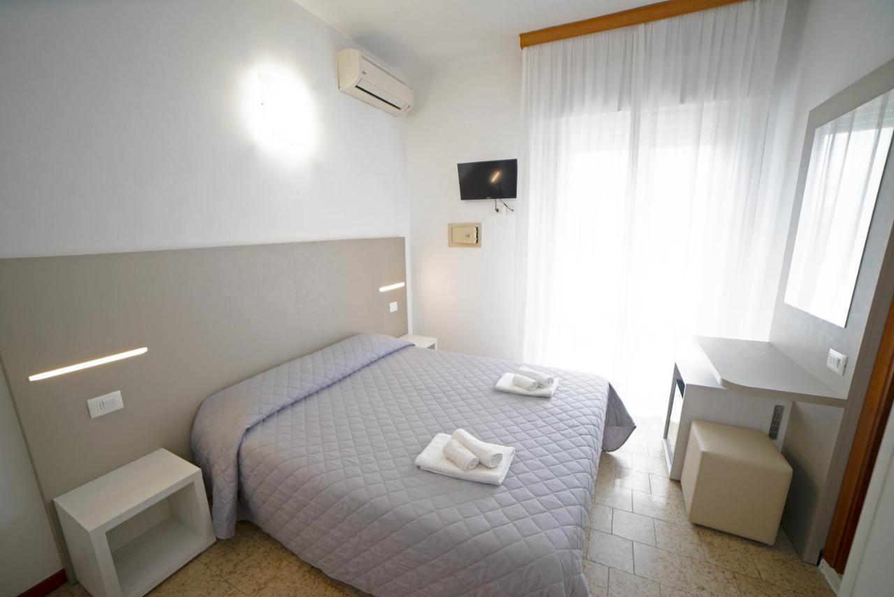 Hotel Ischia Rimini Eksteriør bilde