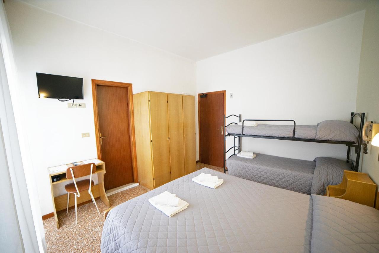 Hotel Ischia Rimini Eksteriør bilde